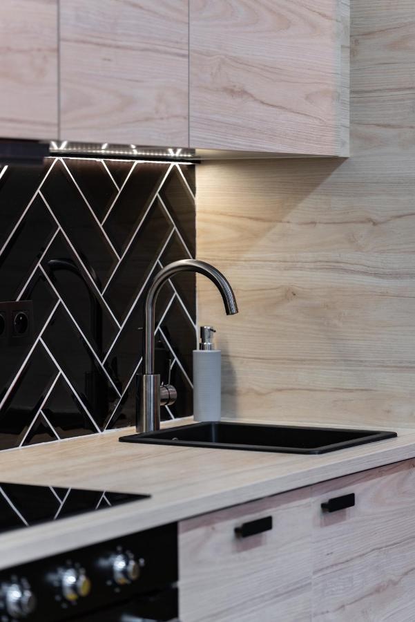 Loft Style Apartments Opienskiego With Parking By Noclegi Renters Posen Exterior foto