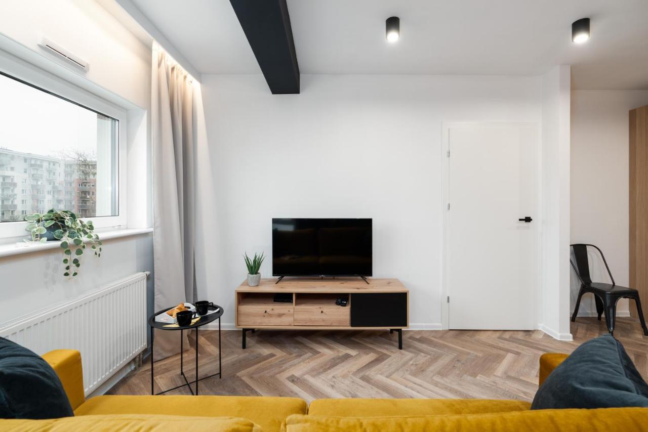 Loft Style Apartments Opienskiego With Parking By Noclegi Renters Posen Exterior foto