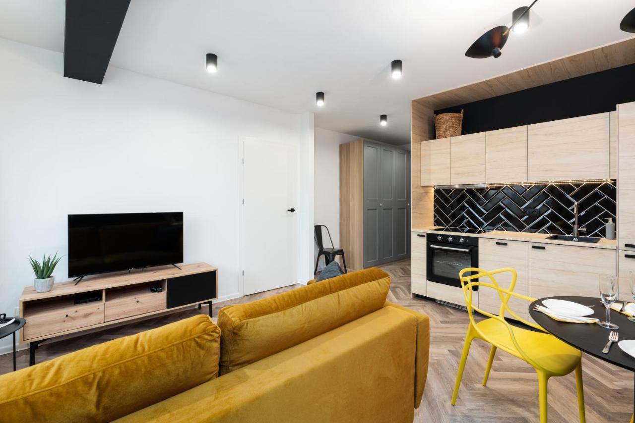 Loft Style Apartments Opienskiego With Parking By Noclegi Renters Posen Exterior foto