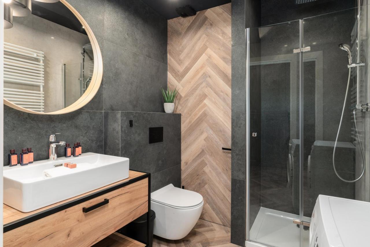Loft Style Apartments Opienskiego With Parking By Noclegi Renters Posen Exterior foto